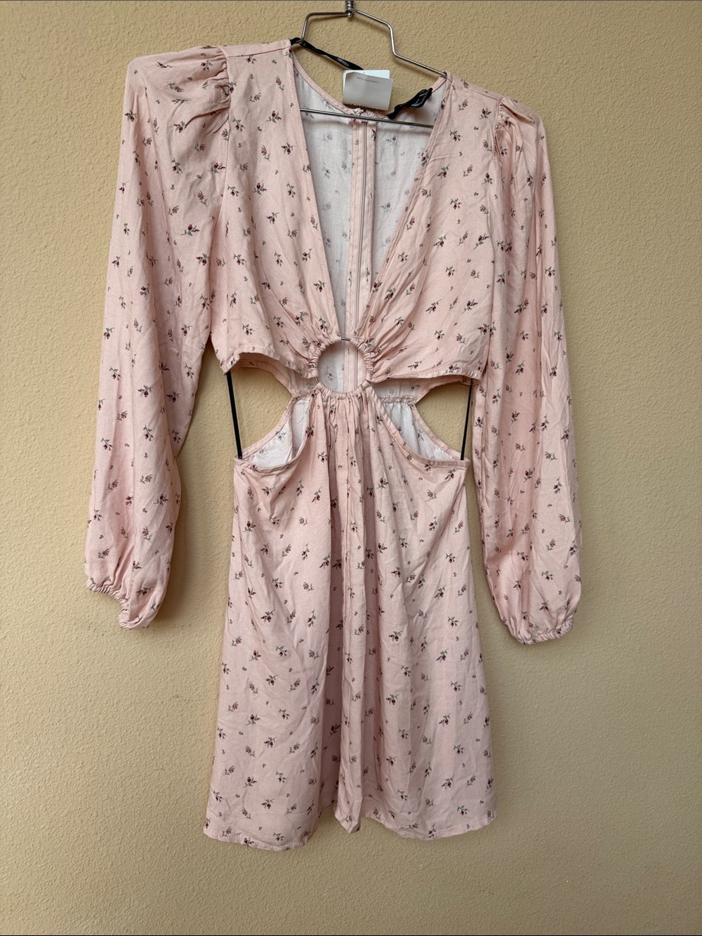Forever 21 Blush Pink Floral Cutout Long-Sleeve Romper